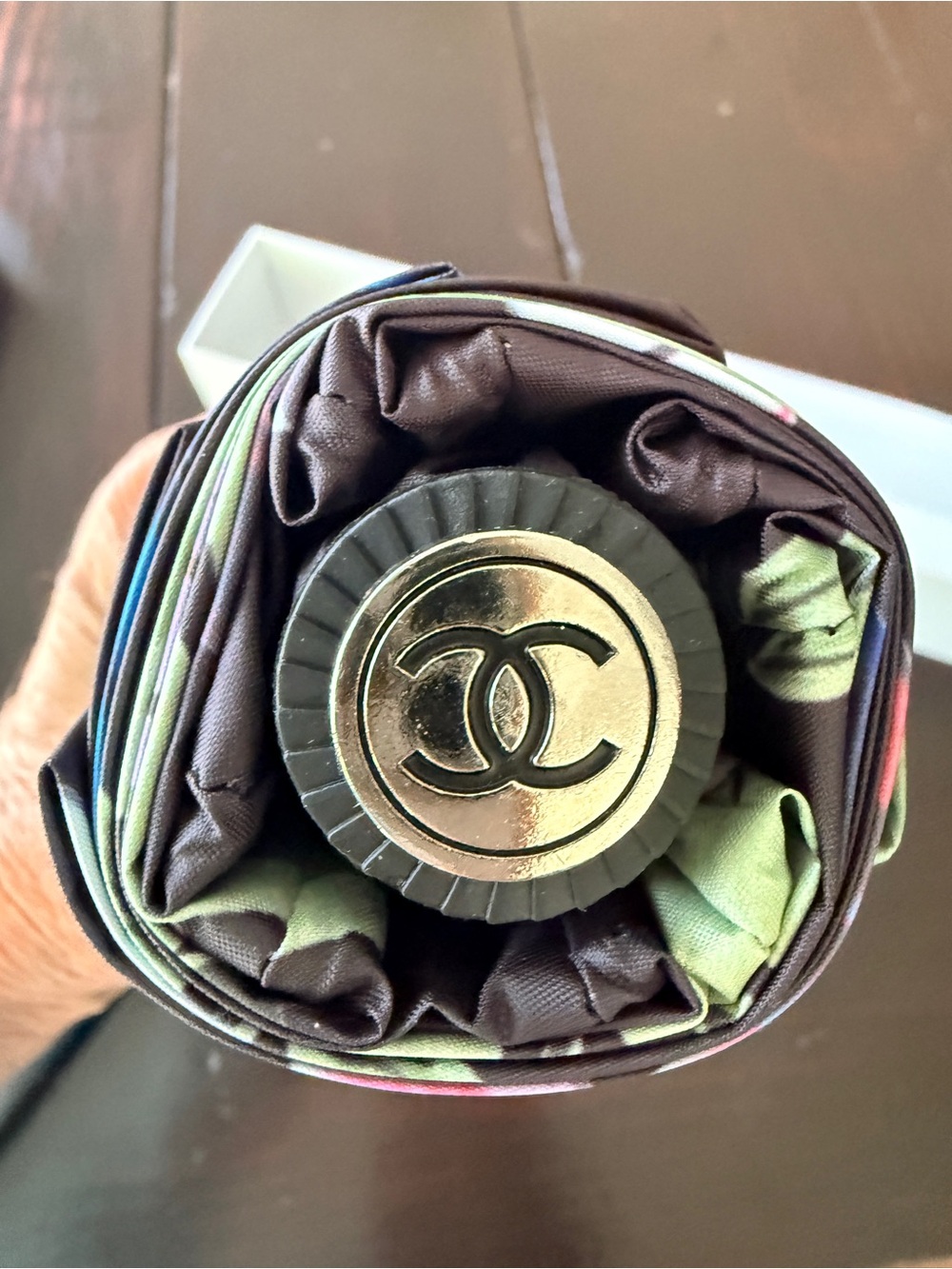 Chanel Floral Patterned NIB
CC luxe Umbrella - Black/pink. - Picture 6 of 9